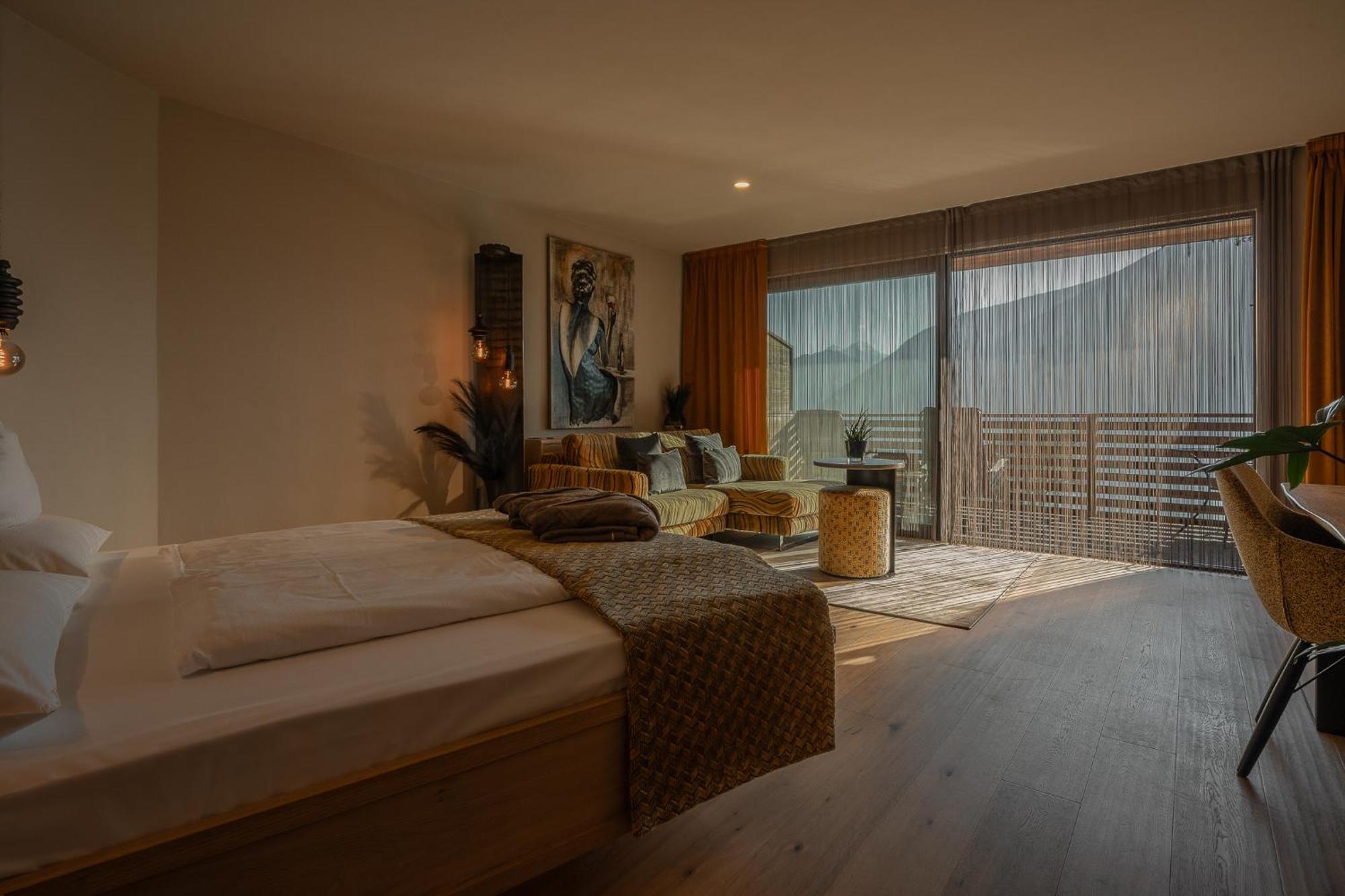 Suite Balcony,1765858717:JPEG